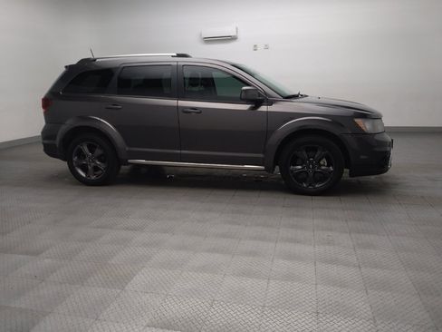 Used 2020 Dodge Journey Crossroad FWD image 11