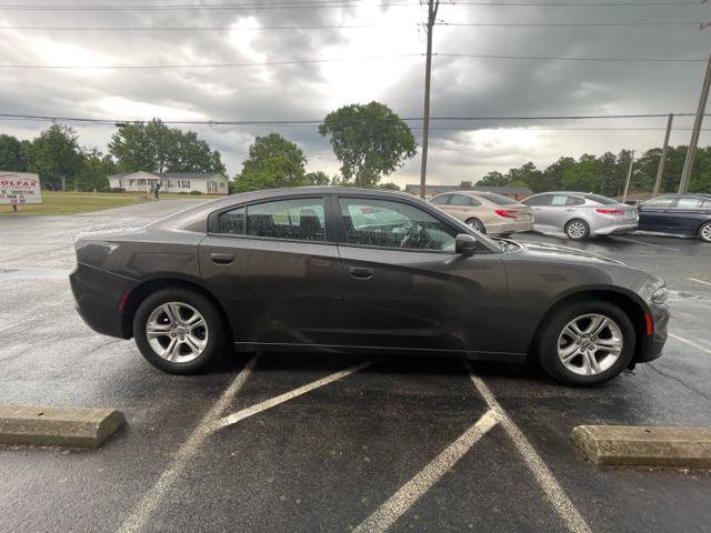 Used 2022 Dodge Charger SXT RWD image 5