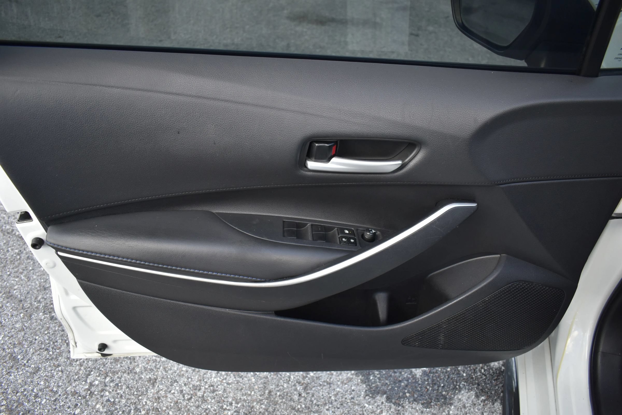 Used 2020 Toyota Corolla SE FWD image 11