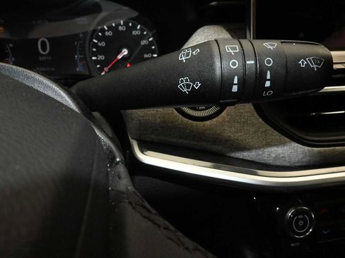Used 2024 Jeep Compass Latitude AWD/4WD image 20
