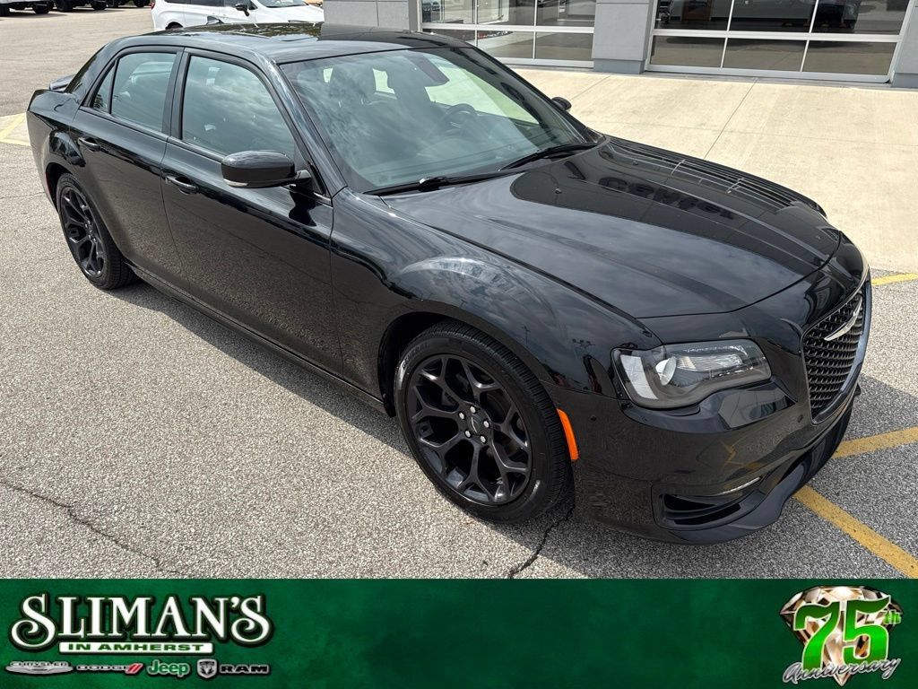 Used 2020 Chrysler 300 S w/ 300S Premium Group RWD image 1