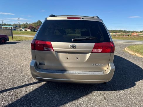 Used 2005 Toyota Sienna LE image 7