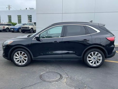 Used 2022 Ford Escape Titanium w/ Titanium Elite Package image 5