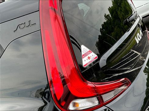 Used 2022 Kia Soul LX w/ Technology Package FWD image 22