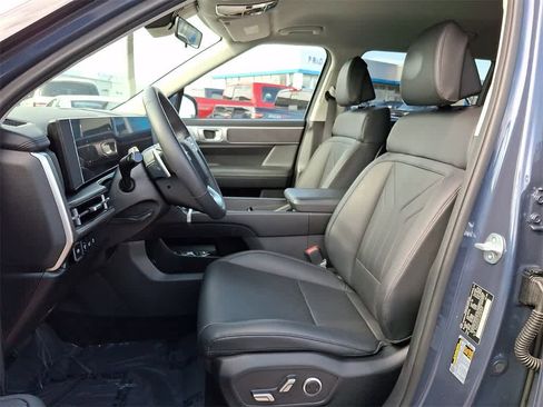 Certified 2025 Hyundai Santa Fe SEL image 13