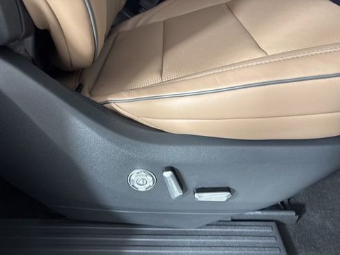 New 2025 Lincoln Navigator L Black Label image 27