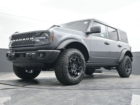 New 2026 Ford Bronco Badlands image 46