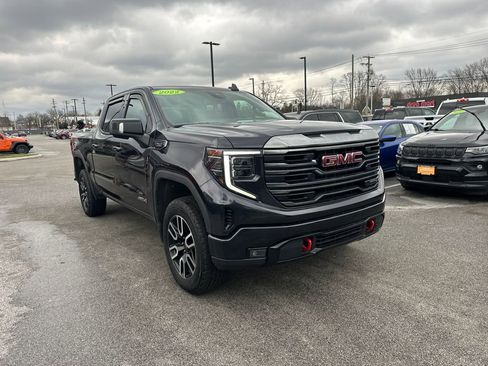 Used 2022 GMC Sierra 1500 AT4 image 4