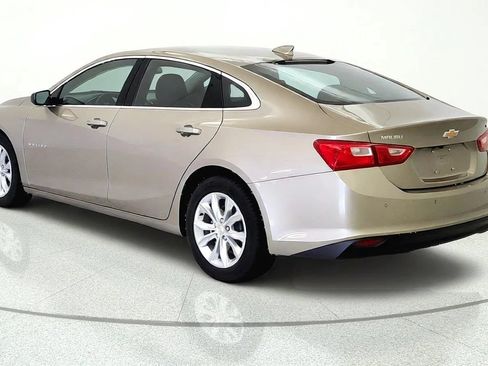 Used 2024 Chevrolet Malibu LT FWD image 4