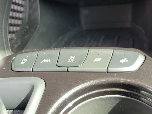 Certified 2023 Chevrolet TrailBlazer LT w/ Convenience Package FWD image 34