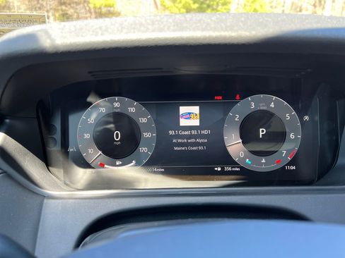 New 2026 Land Rover Range Rover Velar S image 17