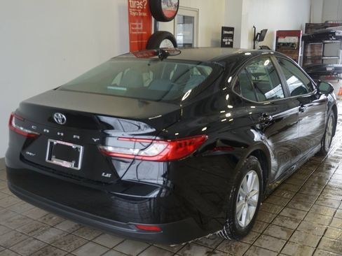 Used 2025 Toyota Camry LE image 15