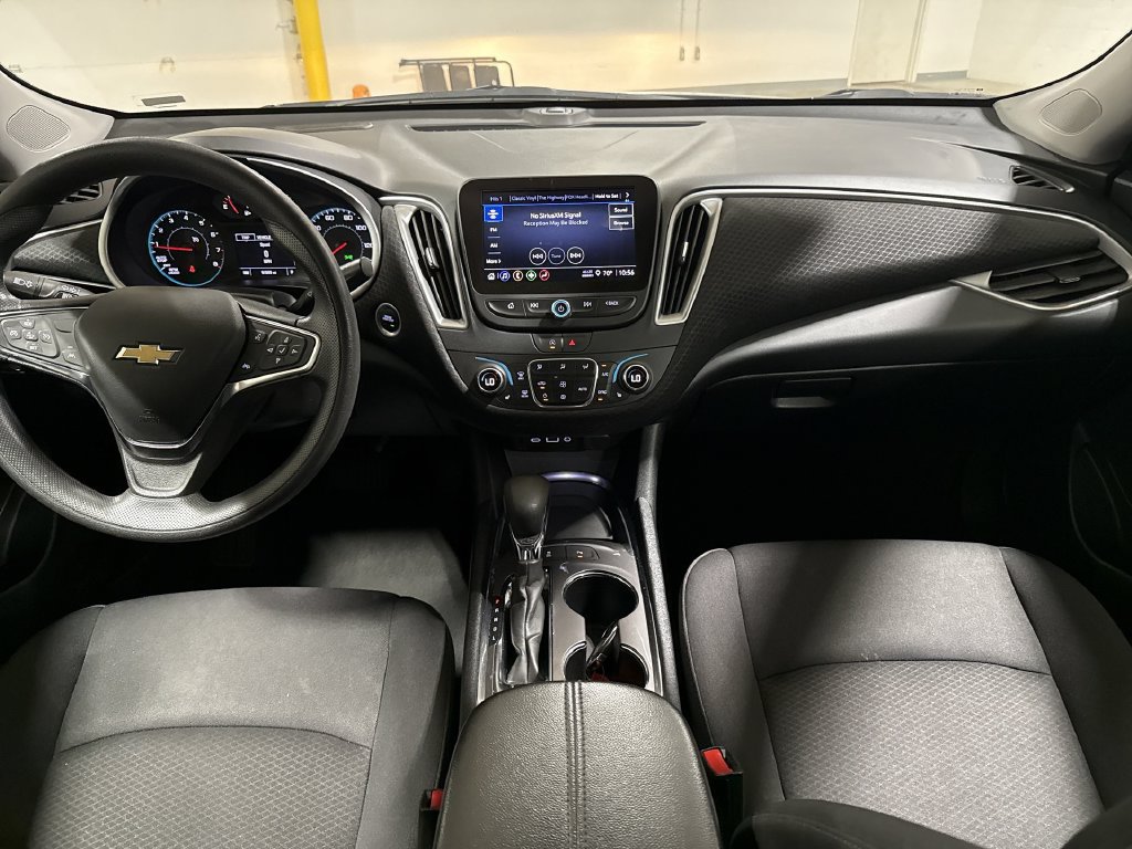Used 2025 Chevrolet Malibu LT FWD image 10