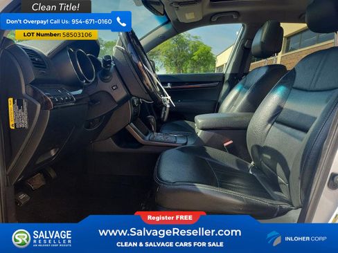 Used 2013 Kia Sorento SX w/ SX Premium Pkg AWD/4WD image 9