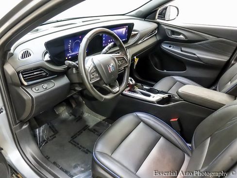 Used 2025 Buick Envista Sport Touring w/ Convenience I Package image 10