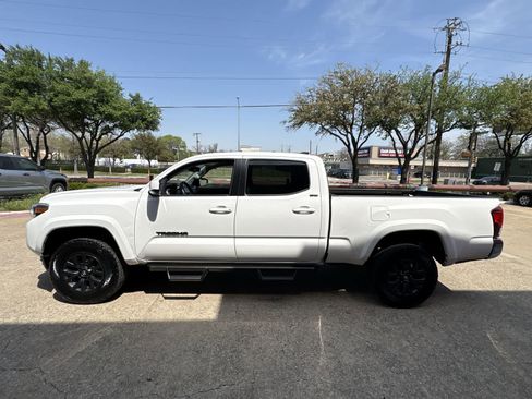 Used 2023 Toyota Tacoma SR5 image 11