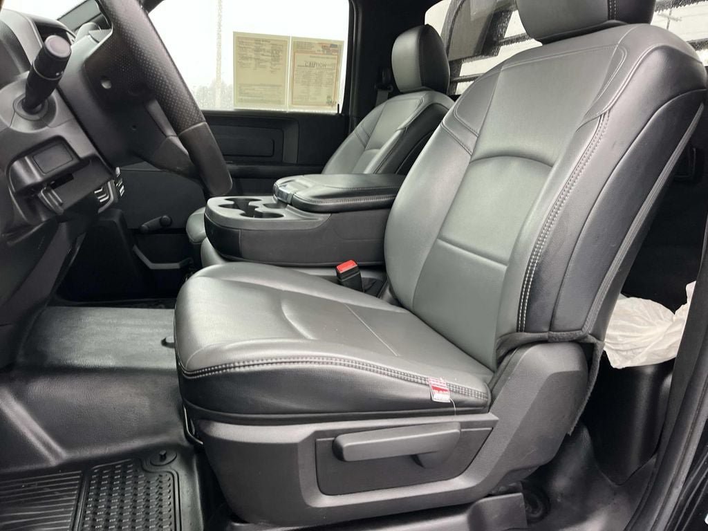 Used 2023 RAM 5500 Tradesman RWD image 17
