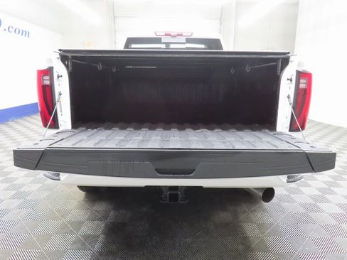 Used 2024 GMC Sierra 3500 Denali w/ Denali Reserve Package image 46