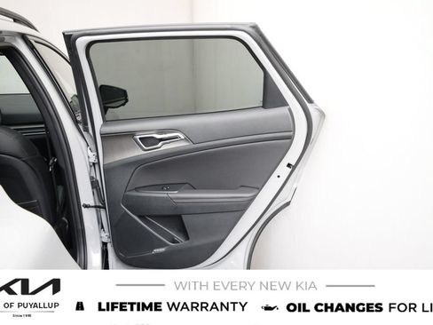 New 2026 Kia Sportage X-Line w/ X-Line Technology Package AWD/4WD image 13