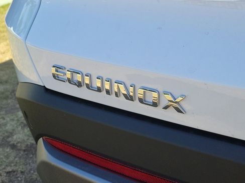 New 2026 Chevrolet Equinox LT w/ Safety and Technology Package image 7