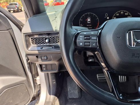 Used 2024 Honda Civic Sport image 10