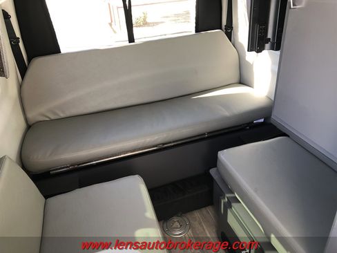 Used 2020 Mercedes-Benz Sprinter 2500 image 24