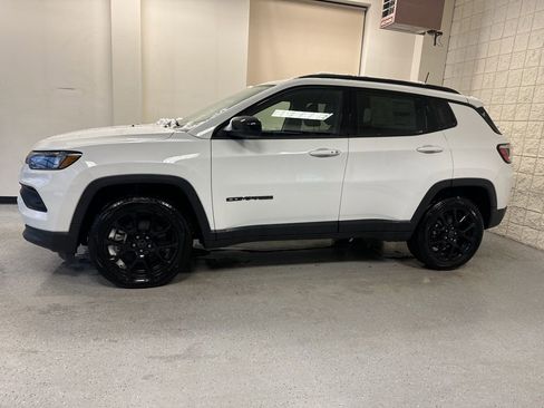 New 2026 Jeep Compass Latitude image 14