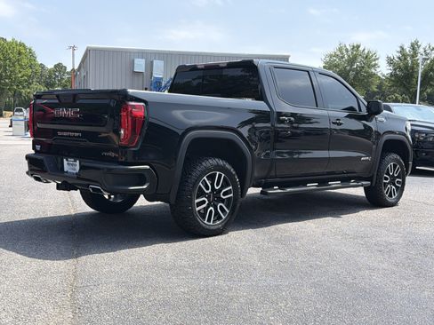 Used 2019 GMC Sierra 1500 AT4 w/ AT4 Premium Package AWD/4WD image 11