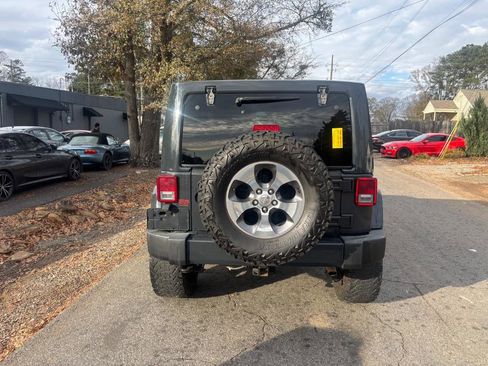 Used 2016 Jeep Wrangler Unlimited Sahara w/ Dual Top Group image 6