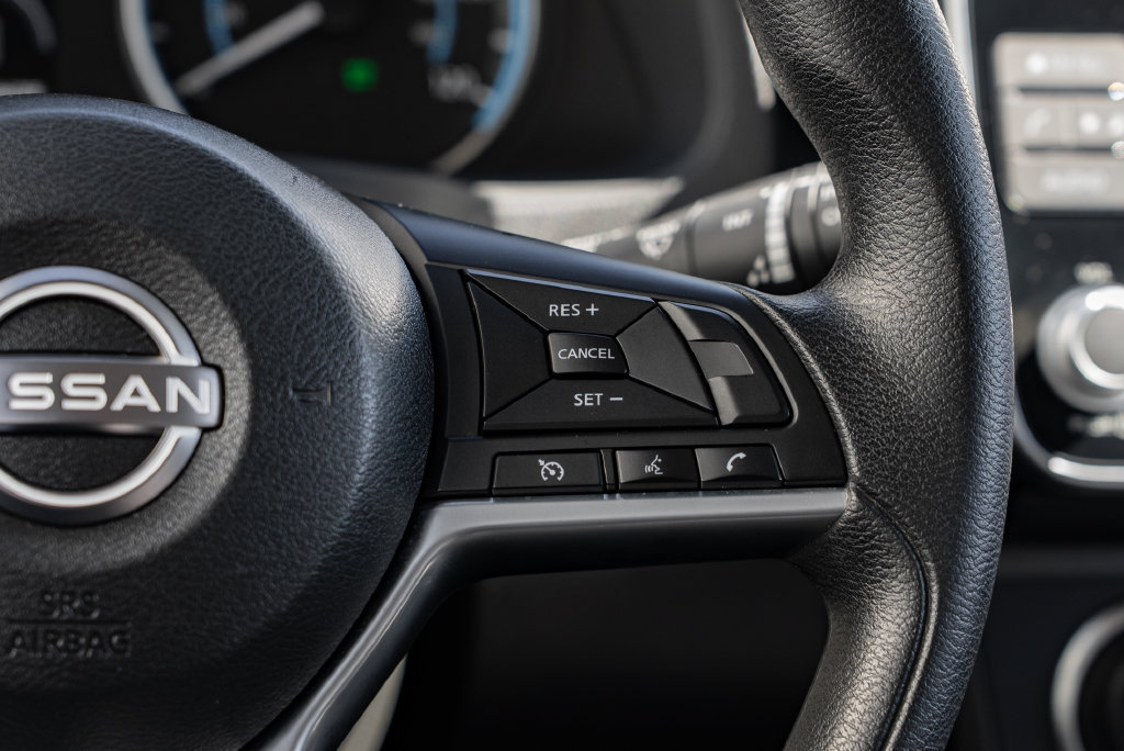 Used 2025 Nissan Leaf S FWD image 14