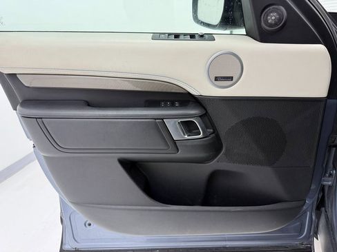 Used 2020 Land Rover Discovery HSE Luxury image 29