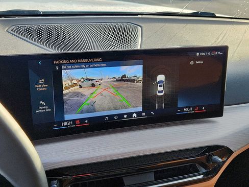 Used 2025 BMW 330i xDrive 330i xDrive w/ Convenience Package image 17