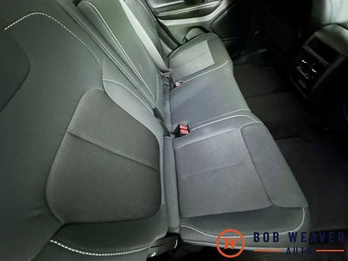 Used 2023 Jeep Grand Cherokee Laredo AWD/4WD image 34