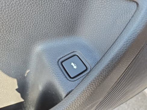 Used 2020 Honda Accord EX image 21