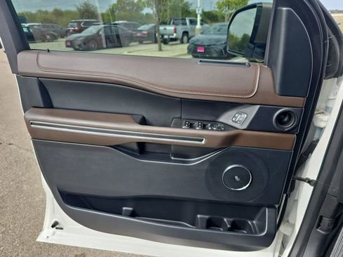 Used 2021 Ford Expedition King Ranch image 28