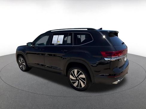Used 2026 Volkswagen Atlas SE FWD image 9