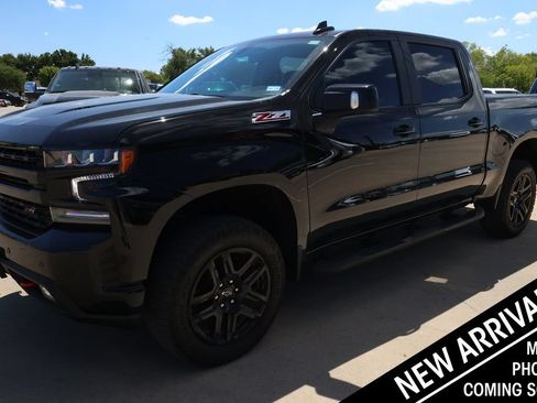 Used 2021 Chevrolet Silverado 1500 LT Trail Boss w/ Convenience Package II AWD/4WD image 1