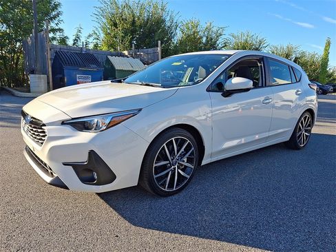 Used 2024 Subaru Impreza 2.0i Sport image 4