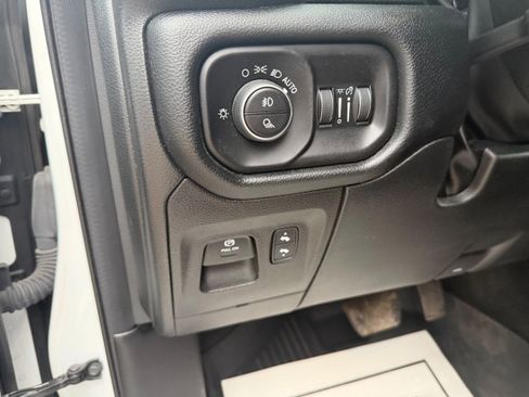 Used 2022 RAM 1500 Laramie image 11