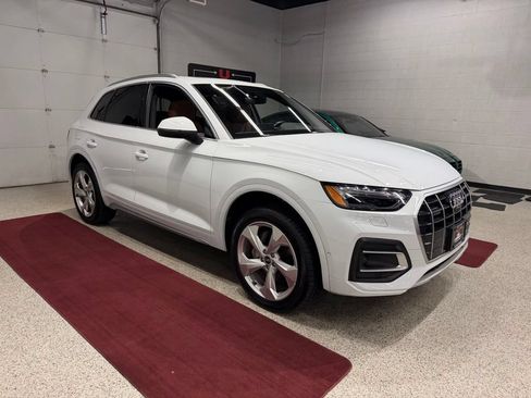 Used 2021 Audi Q5 Prestige w/ Prestige Package AWD/4WD image 9