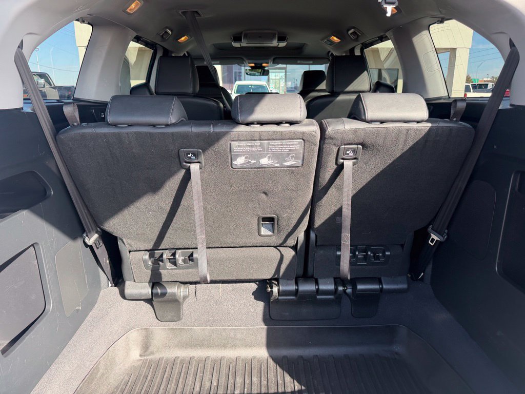 Used 2022 Honda Odyssey Touring image 17