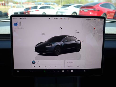 Used 2025 Tesla Model 3 image 19