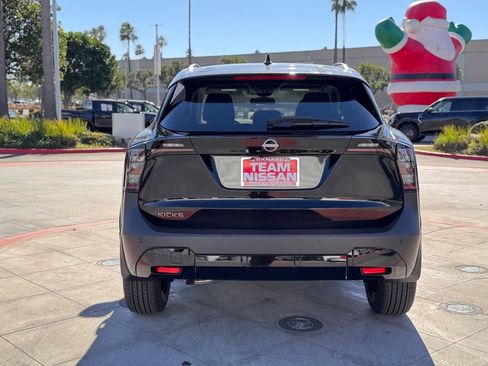 New 2026 Nissan Kicks SV w/ SV Premium Package image 6