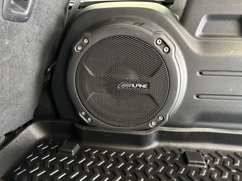 Used 2020 Jeep Wrangler Unlimited Rubicon AWD/4WD image 11