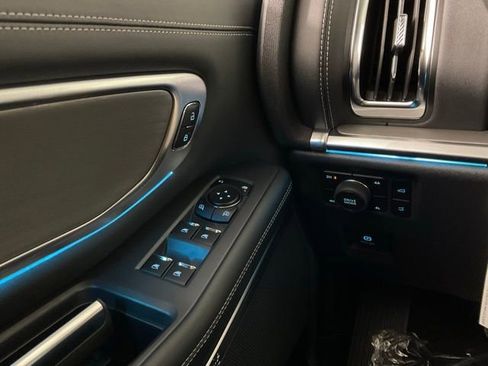 New 2026 Ford Expedition Platinum image 21