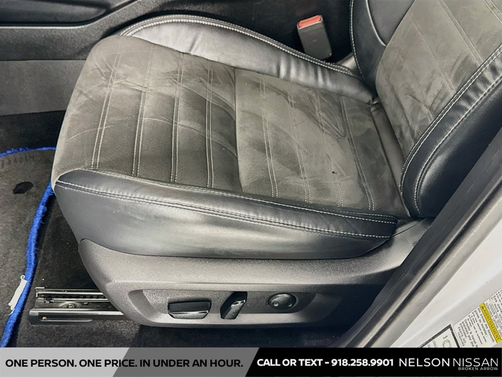 Used 2023 Mitsubishi Outlander Ralliart AWD/4WD image 19