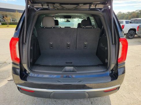Used 2022 GMC Yukon SLT w/ SLT Luxury Package image 7