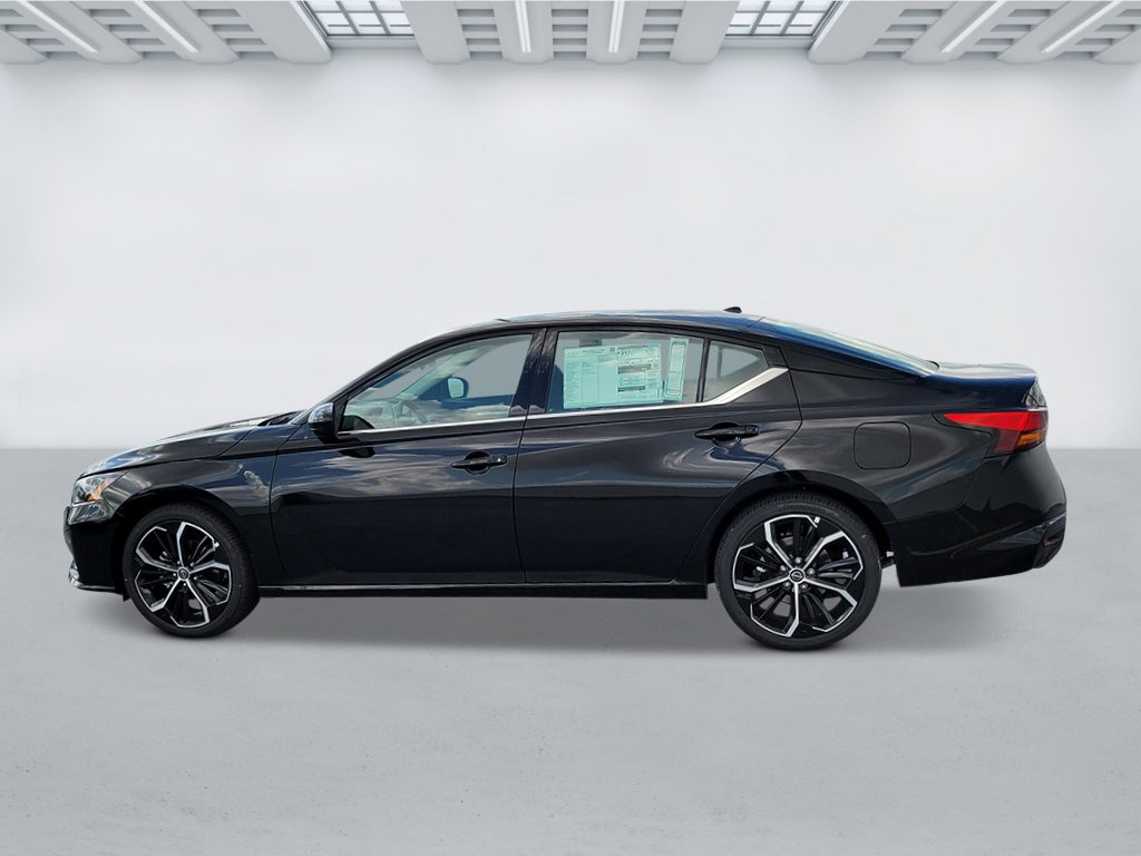 New 2026 Nissan Altima 2.5 SR FWD image 2