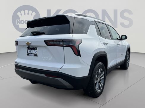 Used 2025 Chevrolet Equinox LT w/ Convenience Package II FWD image 16