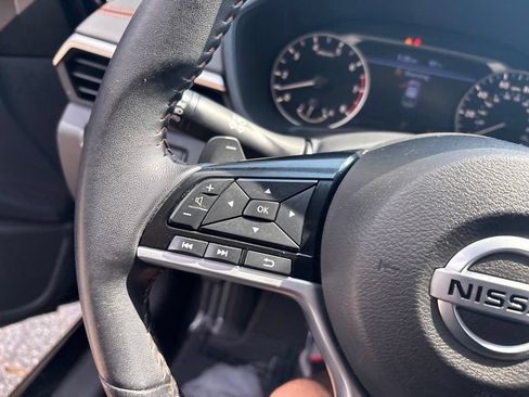 Used 2021 Nissan Altima 2.5 SR w/ SR Premium Package FWD image 40